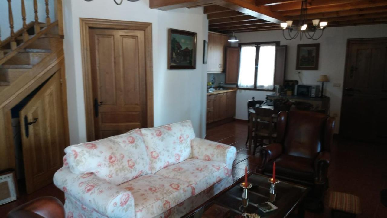 Villa Isabel Pilona Екстер'єр фото